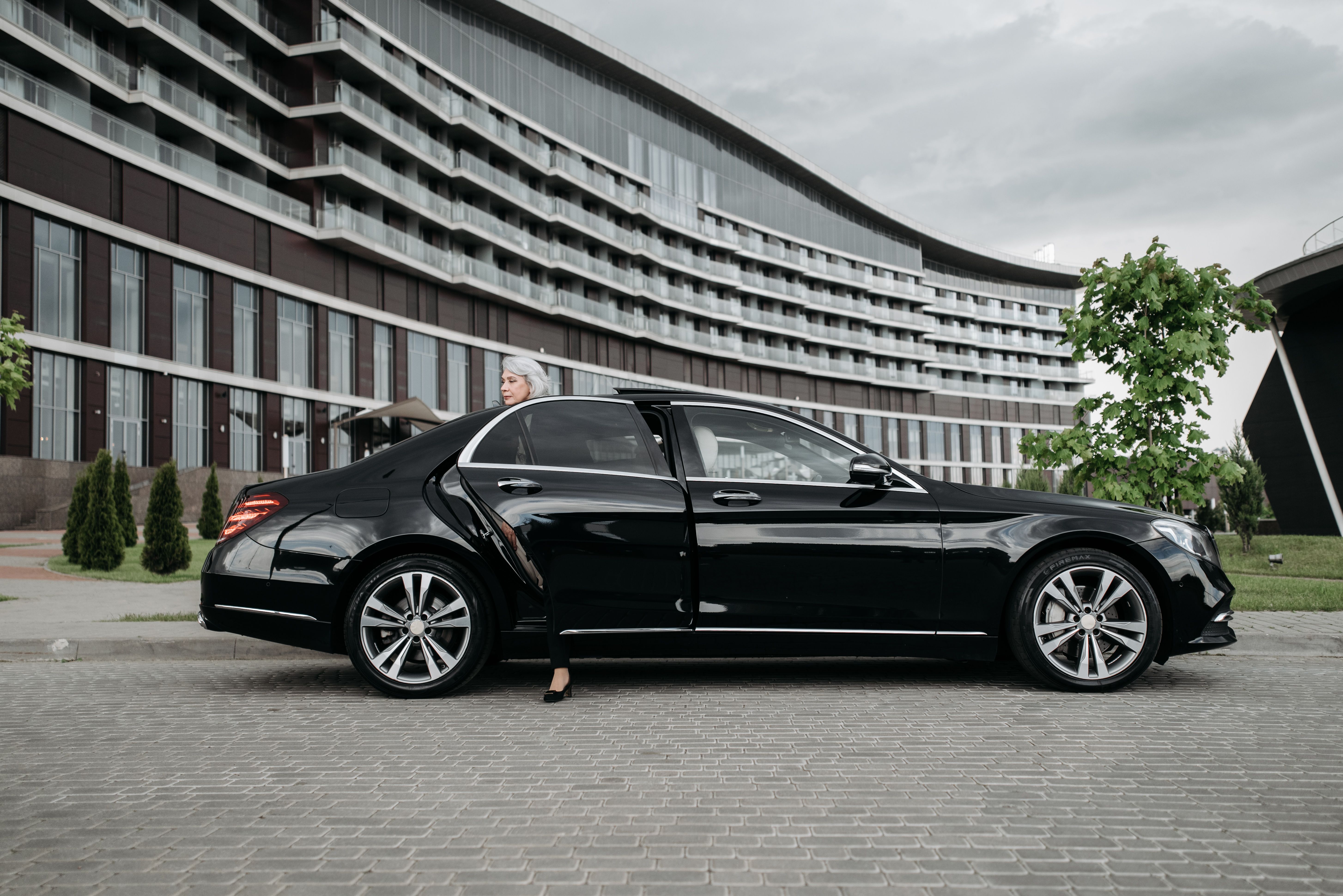 Chauffeurservice Weiss